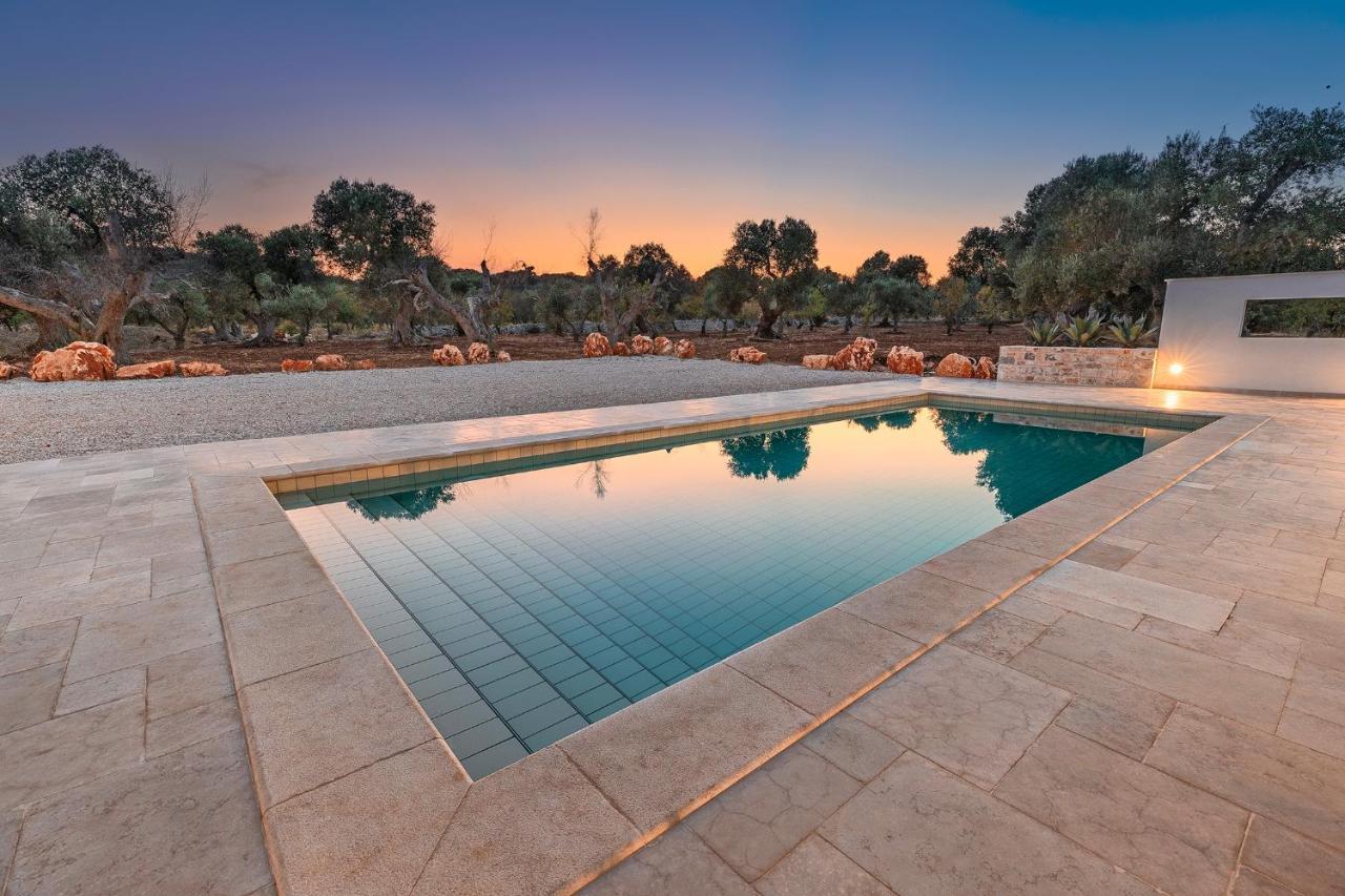 Vilaa Isa Beautiful Villa And Trullo In אוסטוני מראה חיצוני תמונה