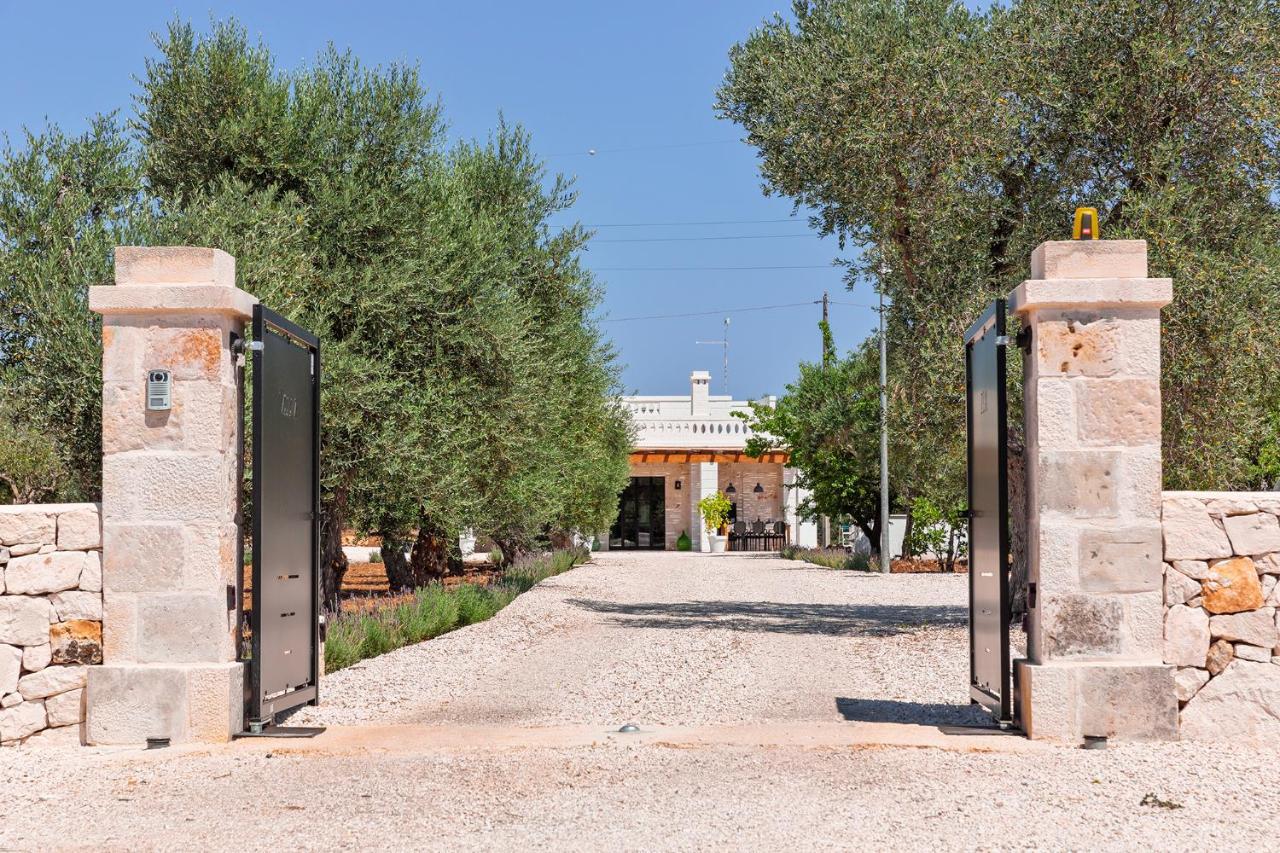 Vilaa Isa Beautiful Villa And Trullo In אוסטוני מראה חיצוני תמונה